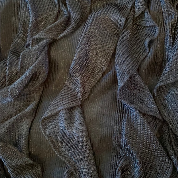 Layered ruffle top - Picture 2 of 4